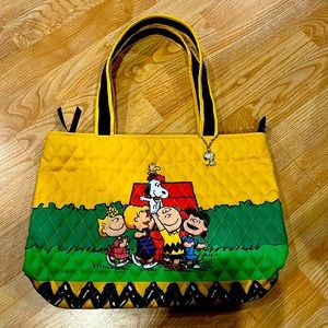 Peanuts Bag w/ Snoopy Charm